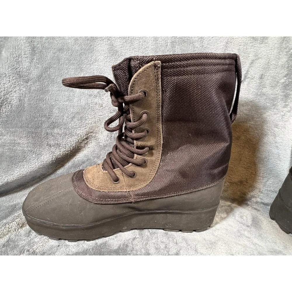 Adidas Yeezy 950 Boots Mens Size 10 Brown Nylon Duck Snow Winter Outdoor AQ4830